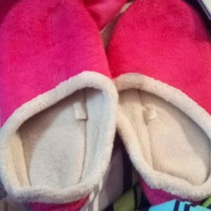 Pink warm slippers